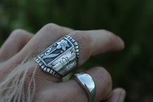 Load image into Gallery viewer, Daffodil Folk Diamond Ring
