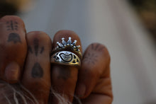 Load image into Gallery viewer, Cowboy Engraved Dove Signet
