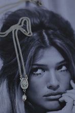 Load image into Gallery viewer, Flower Pearl Drop Necklace
