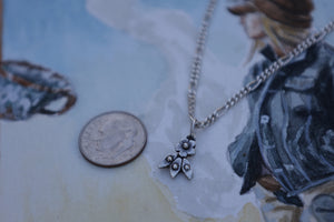 Mini Flower Necklace