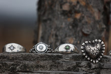 Load image into Gallery viewer, Star Set Turquoise Signet Ring
