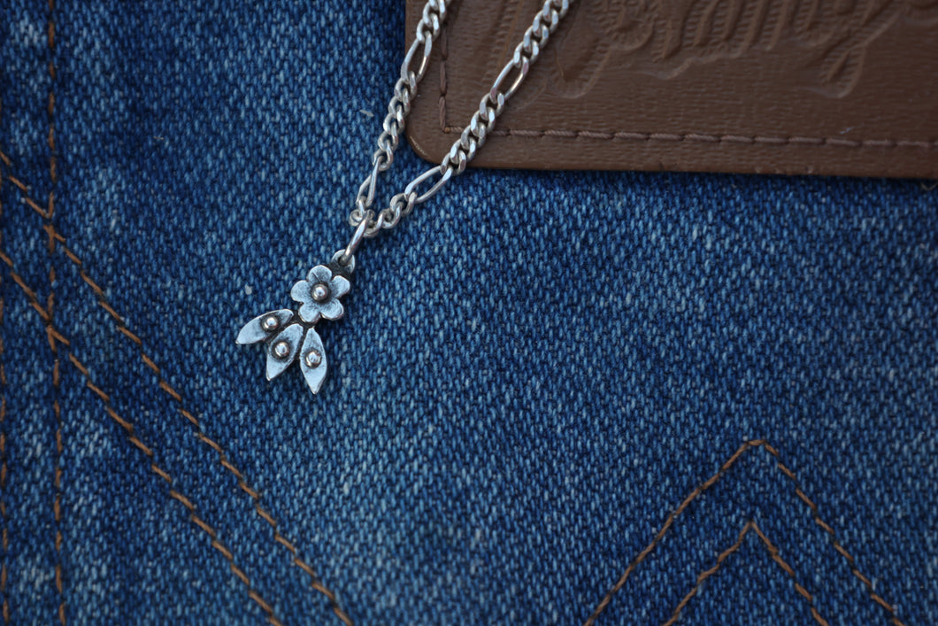 Mini Flower Necklace