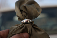 Load image into Gallery viewer, Pink Conch and Black Diamond Signet
