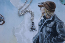 Load image into Gallery viewer, Mini Flower Necklace
