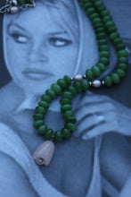 Load image into Gallery viewer, Jade Tulip Necklace
