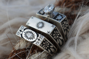Sunburst and Flowers Diamond Ring