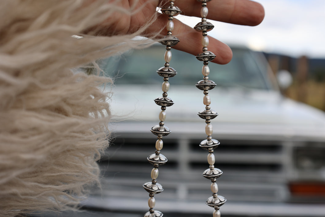 *PRE ORDER* Silver Flower Beads and Pearl Necklace