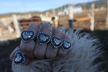 Load image into Gallery viewer, Ruffle Heart Ring

