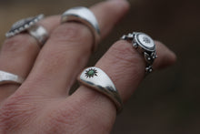 Load image into Gallery viewer, Star Set Turquoise Signet Ring
