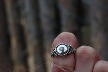 Load image into Gallery viewer, Diamond Set Flower Ring
