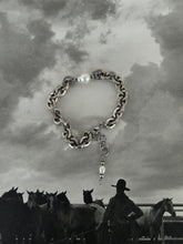 Load image into Gallery viewer, Pearl Chain Bracelet
