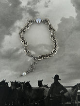 Load image into Gallery viewer, Pearl Chain Bracelet
